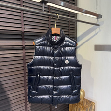 羽绒服 Monc&蒙👄FW2026 New Down Vest 【Fabric/面料】环保聚酯纤维➕内里填充90%白鸭绒 羽绒服 Monc&蒙👄FW2026 New Down Vest 【Fabric/面料】环保聚酯纤维➕内里填充90%白鸭绒