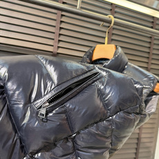 羽绒服 Monc&蒙👄FW2026 New Down Vest 【Fabric/面料】环保聚酯纤维➕内里填充90%白鸭绒 羽绒服 Monc&蒙👄FW2026 New Down Vest 【Fabric/面料】环保聚酯纤维➕内里填充90%白鸭绒