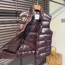 羽绒服 Monc&蒙👄FW2026 New Down Vest 【Fabric/面料】环保聚酯纤维➕内里填充90%白鸭绒 羽绒服 Monc&蒙👄FW2026 New Down Vest 【Fabric/面料】环保聚酯纤维➕内里填充90%白鸭绒