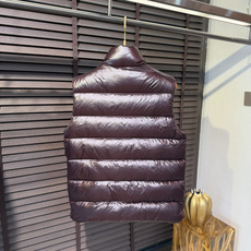 羽绒服 Monc&蒙👄FW2026 New Down Vest 【Fabric/面料】环保聚酯纤维➕内里填充90%白鸭绒 羽绒服 Monc&蒙👄FW2026 New Down Vest 【Fabric/面料】环保聚酯纤维➕内里填充90%白鸭绒