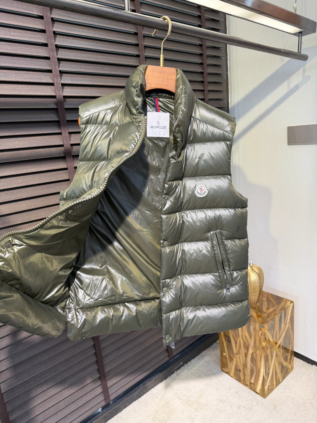 羽绒服 Monc&蒙👄FW2026 New Down Vest 【Fabric/面料】环保聚酯纤维➕内里填充90%白鸭绒 羽绒服 Monc&蒙👄FW2026 New Down Vest 【Fabric/面料】环保聚酯纤维➕内里填充90%白鸭绒