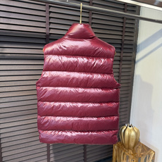 羽绒服 Monc&蒙👄FW2026 New Down Vest 【Fabric/面料】环保聚酯纤维➕内里填充90%白鸭绒 羽绒服 Monc&蒙👄FW2026 New Down Vest 【Fabric/面料】环保聚酯纤维➕内里填充90%白鸭绒