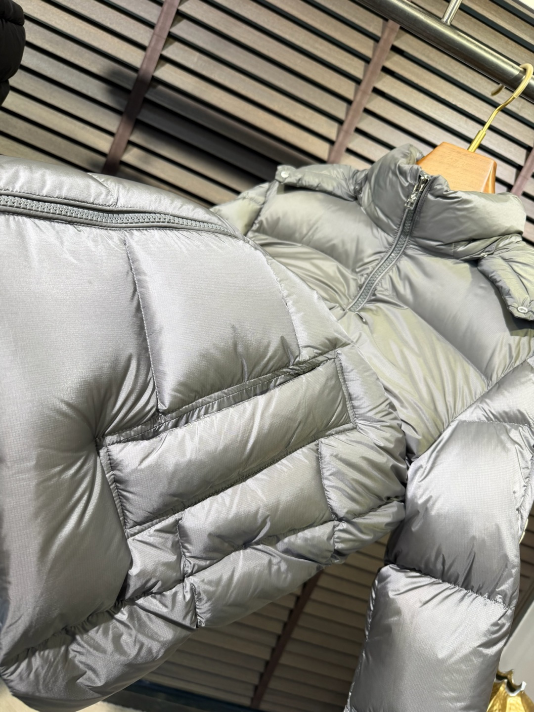 羽绒服 Monc&蒙👄FW2026 New Down Jacket 【Fabric/面料】环保聚酯纤维➕内里填充90%白 羽绒服 Monc&蒙👄FW2026 New Down Jacket 【Fabric/面料】环保聚酯纤维➕内里填充90%白