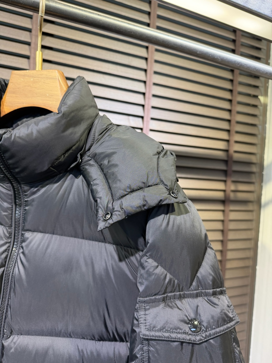 羽绒服 Monc&蒙👄FW2026 New Down Jacket 【Fabric/面料】环保聚酯纤维➕内里填充90%白 羽绒服 Monc&蒙👄FW2026 New Down Jacket 【Fabric/面料】环保聚酯纤维➕内里填充90%白