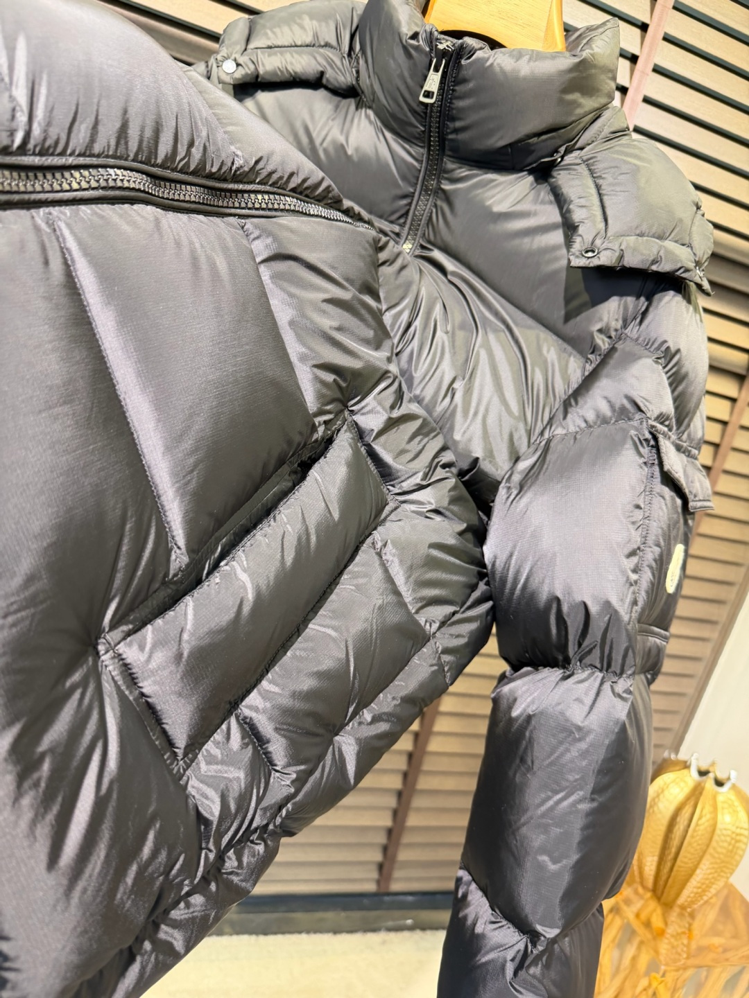 羽绒服 Monc&蒙👄FW2026 New Down Jacket 【Fabric/面料】环保聚酯纤维➕内里填充90%白 羽绒服 Monc&蒙👄FW2026 New Down Jacket 【Fabric/面料】环保聚酯纤维➕内里填充90%白