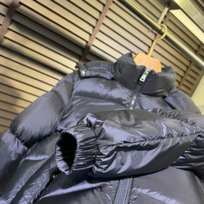 羽绒服 Monc&蒙👄FW2026 New Down Jacket 【Fabric/面料】环保聚酯纤维➕内里填充90%白 羽绒服 Monc&蒙👄FW2026 New Down Jacket 【Fabric/面料】环保聚酯纤维➕内里填充90%白