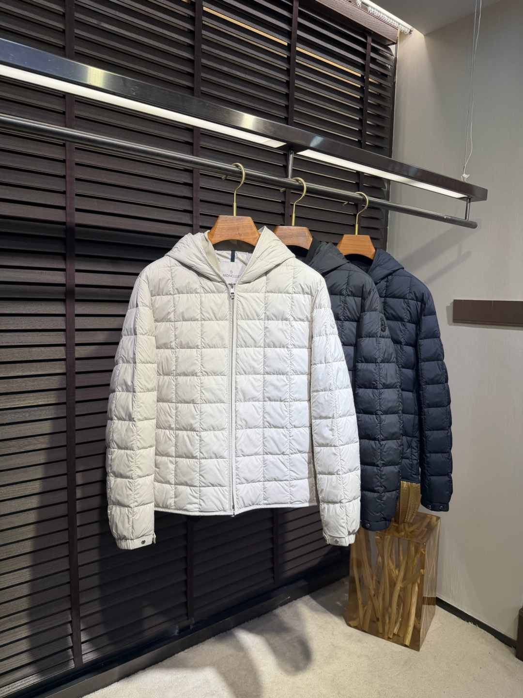 몽클레르 남성 다운 패딩 점퍼 M9925 상세 이미지 3
