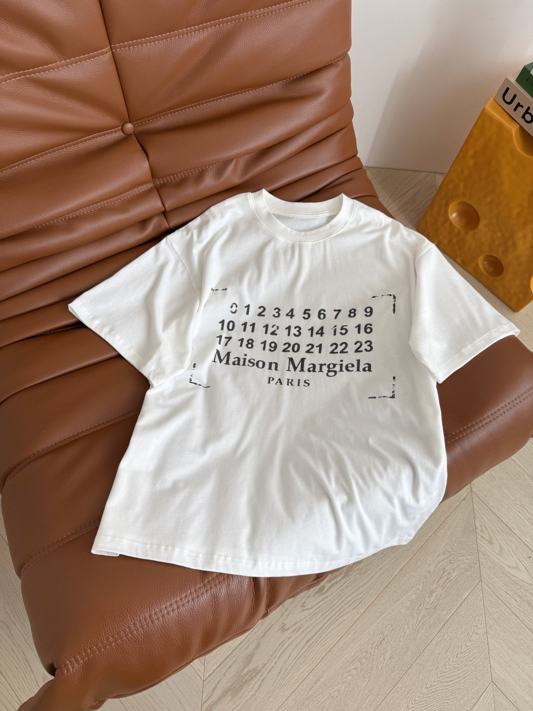 经典🔢🔢T恤 25新款 做旧数字印花T恤 面料太舒服了 采用进口的精梳纯棉 手感巨软糯 贴身很舒服 是很
