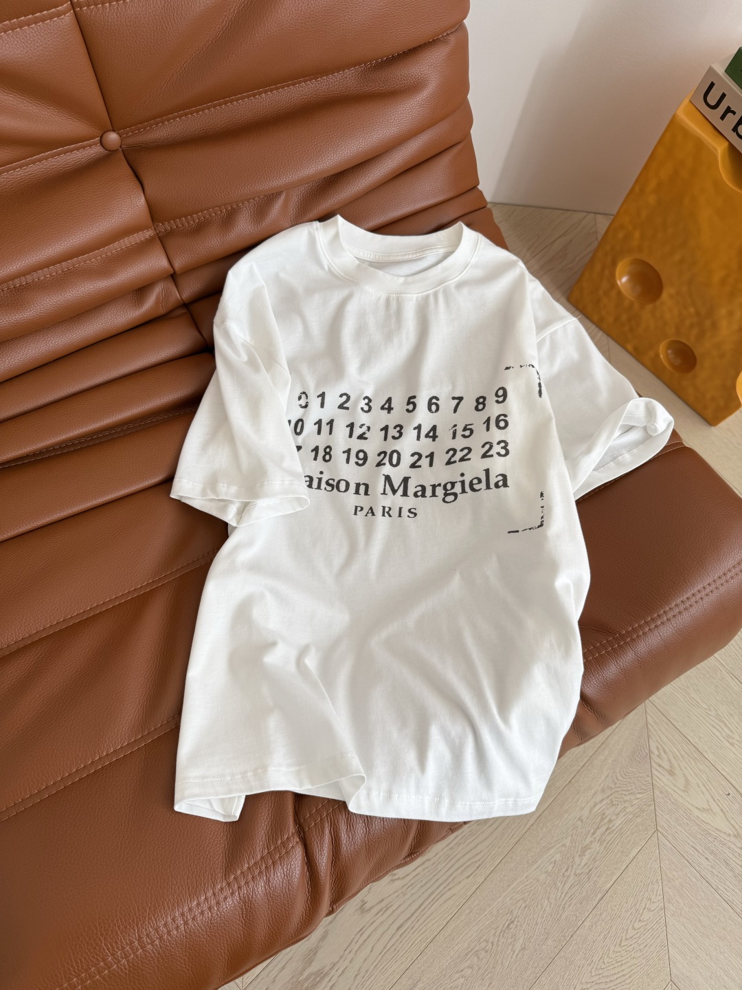 经典🔢🔢T恤 25新款 做旧数字印花T恤 面料太舒服了 采用进口的精梳纯棉 手感巨软糯 贴身很舒服 是很