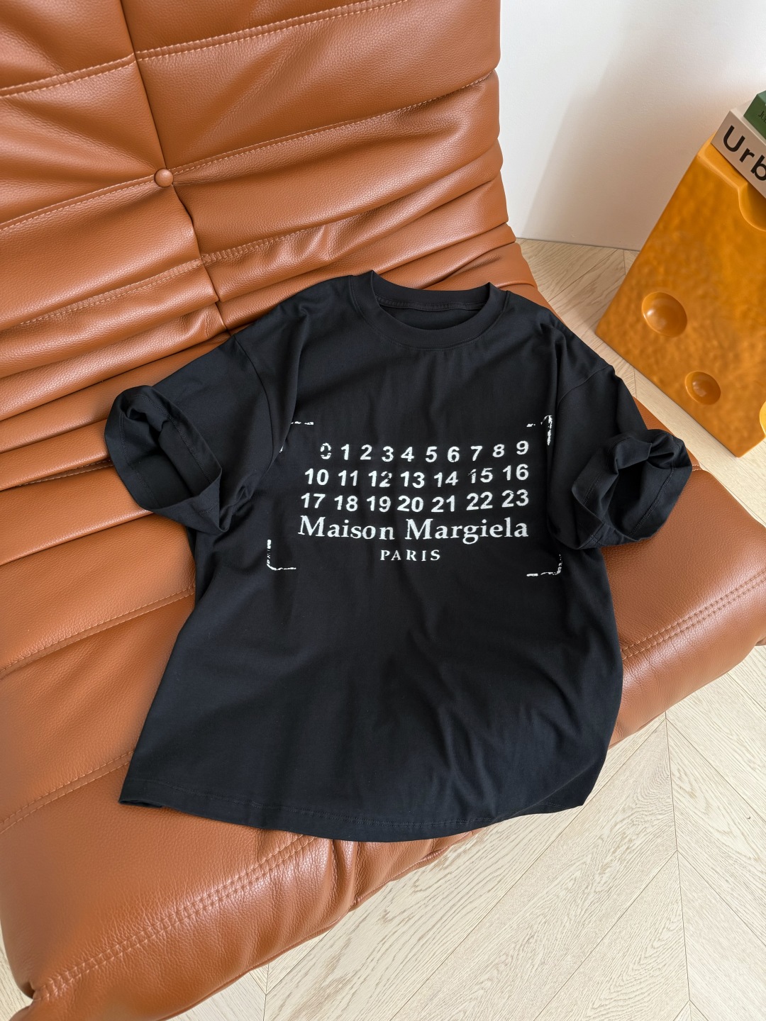 经典🔢🔢T恤 25新款 做旧数字印花T恤 面料太舒服了 采用进口的精梳纯棉 手感巨软糯 贴身很舒服 是很