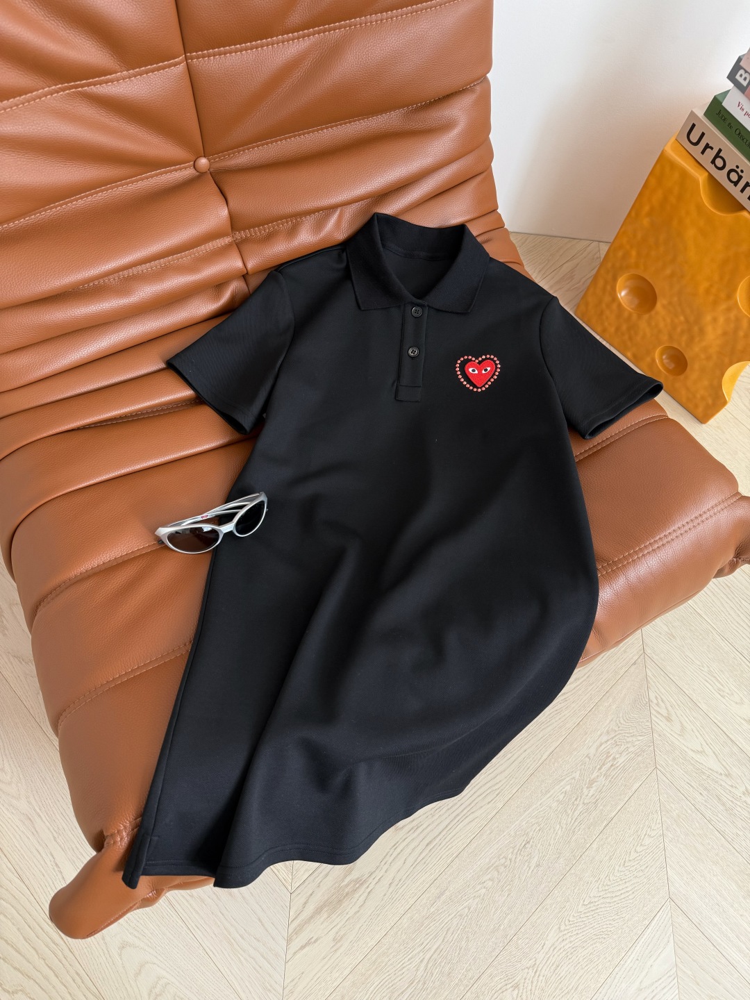 私服超爱♥️♥️桃心烫钻logo装饰Polo连衣裙 经典延续+包容性的OP 值得闭眼入 上身很哇塞的这种