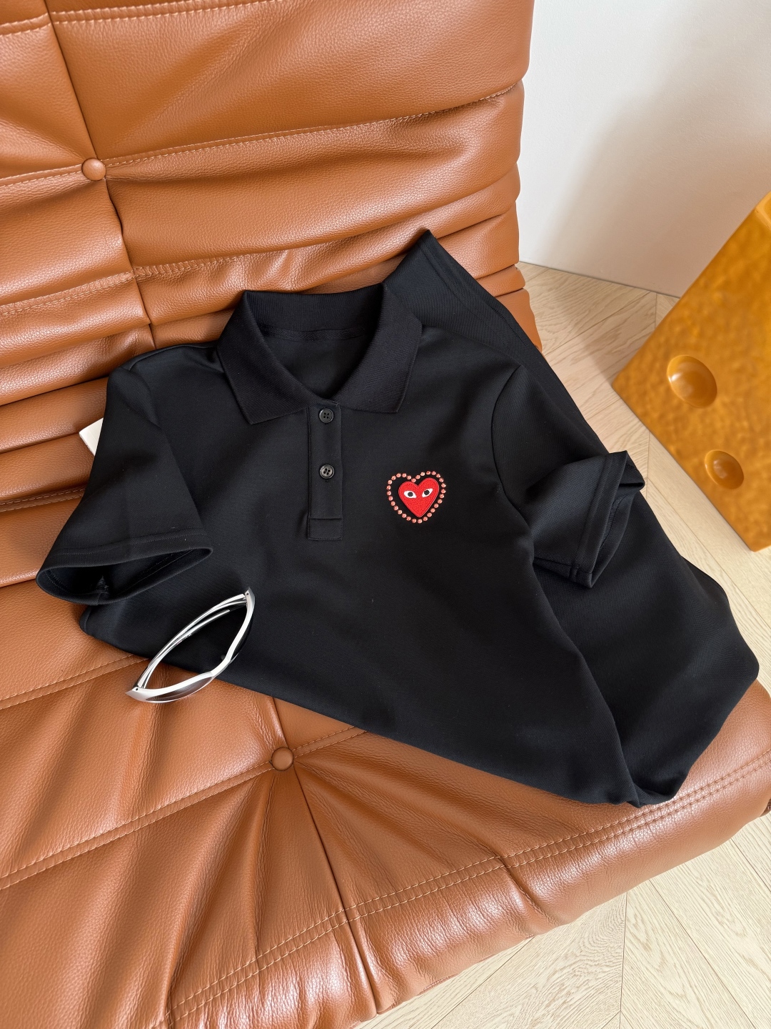 私服超爱♥️♥️桃心烫钻logo装饰Polo连衣裙 经典延续+包容性的OP 值得闭眼入 上身很哇塞的这种