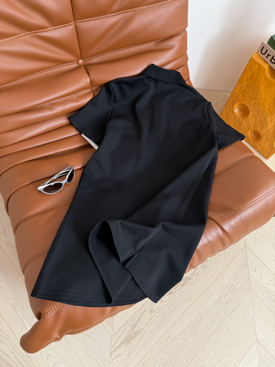 私服超爱♥️♥️桃心烫钻logo装饰Polo连衣裙 经典延续+包容性的OP 值得闭眼入 上身很哇塞的这种