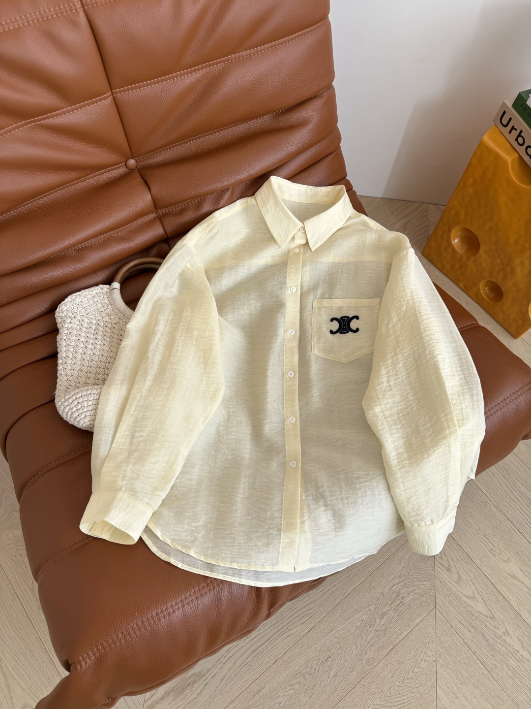 绝美防晒衫 25新品 凯旋门logo刺绣防晒衬衫 复古又高级 上身一整个惊艳住 日常凹造型和防晒功能两不