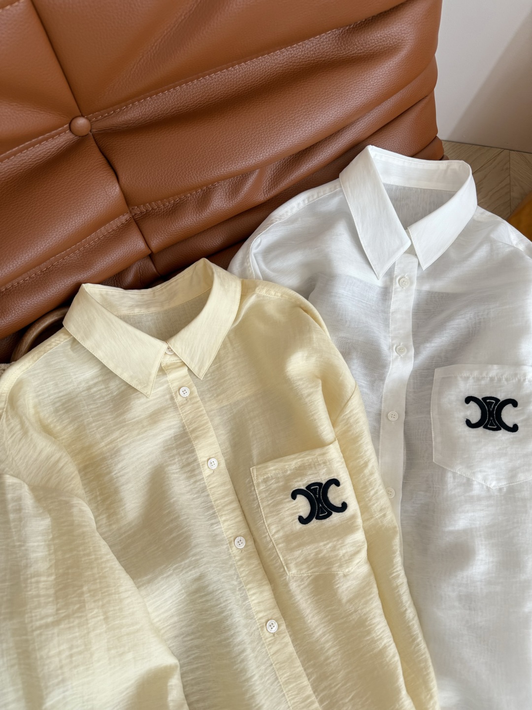 绝美防晒衫 25新品 凯旋门logo刺绣防晒衬衫 复古又高级 上身一整个惊艳住 日常凹造型和防晒功能两不