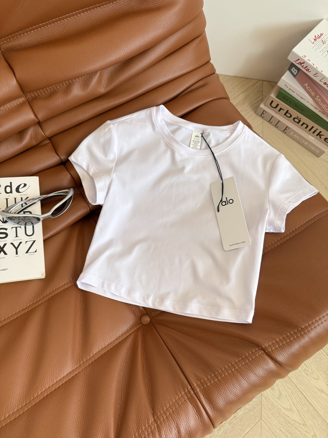 Mini Slim Fit T-Shirt: Perfect for Exercise & Everyday Wear - Three Colors Available 3 cmp i1746612677105 4368 0 1