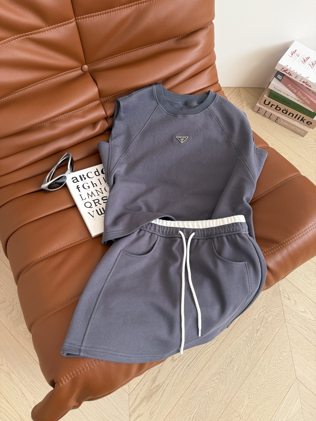 Casual Chic Women's Two-Piece Set: Triangle Logo, Cropped Top & Elastic Waist Skirt 2 cmp i1746960517843 9690 0 0