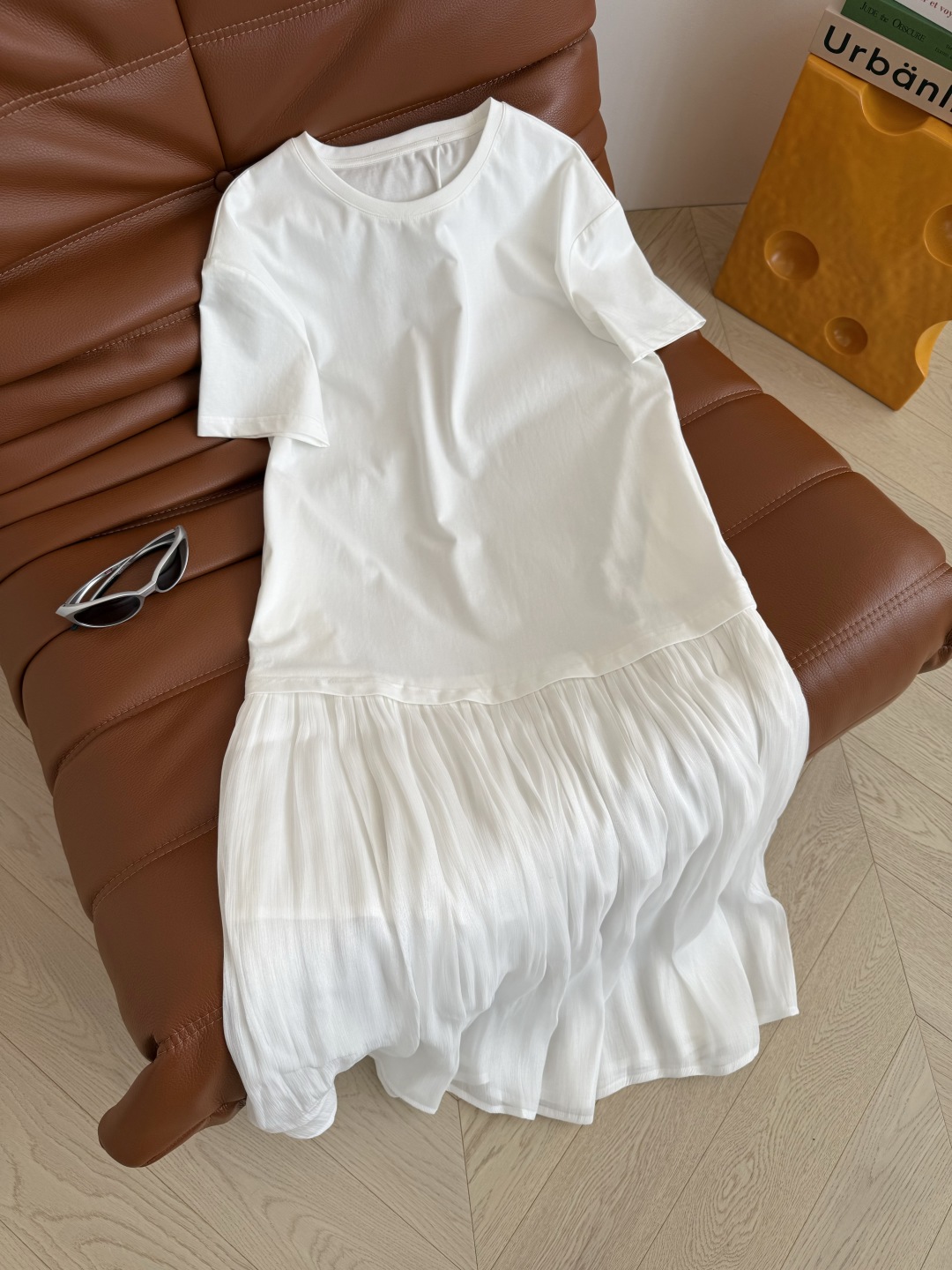 Elegant T-Shirt Dress with Tulle Skirt - Lightweight, Breathable, and Stylish 3 cmp i1747219509534 8950 0 1