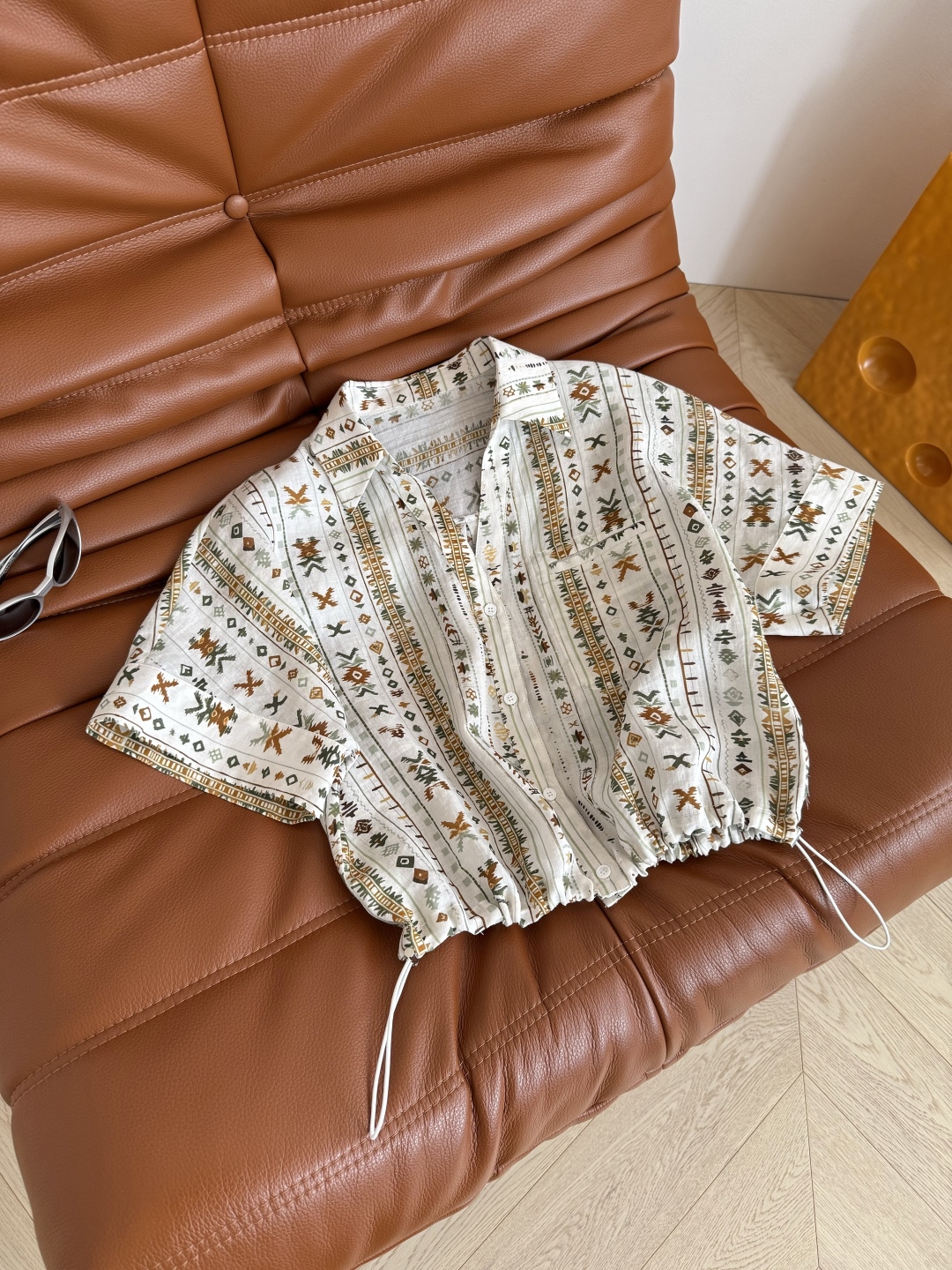 Bohemian Holiday Shirts: Stylish, Versatile, and Submersible Fashion Statement - 图片 4