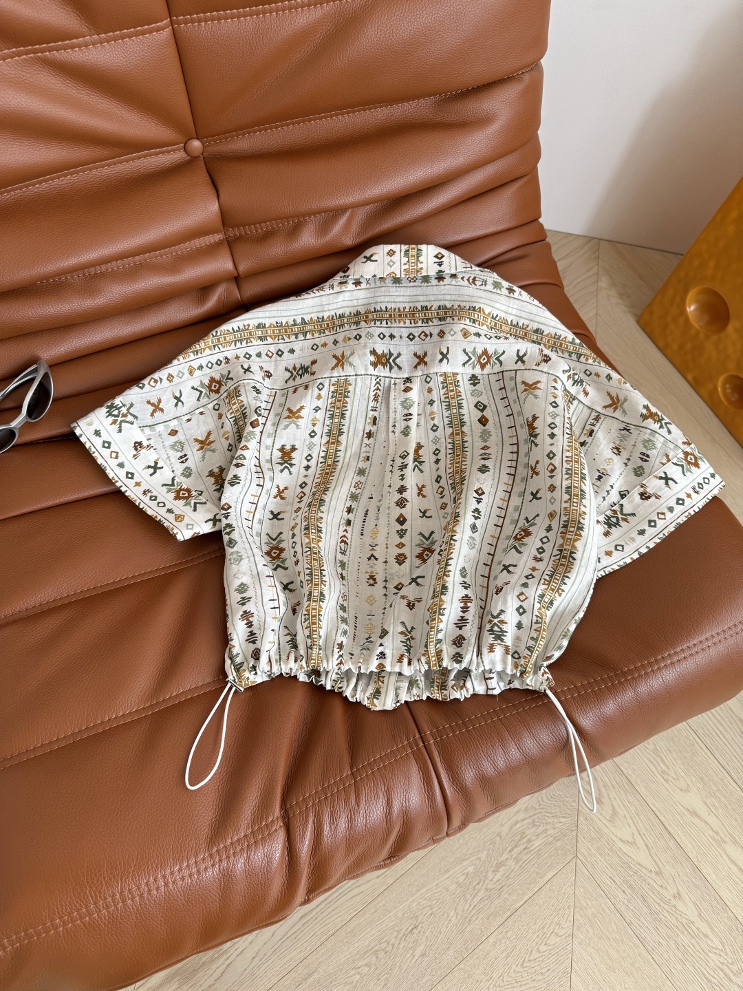 Bohemian Holiday Shirts: Stylish, Versatile, and Submersible Fashion Statement - 图片 9
