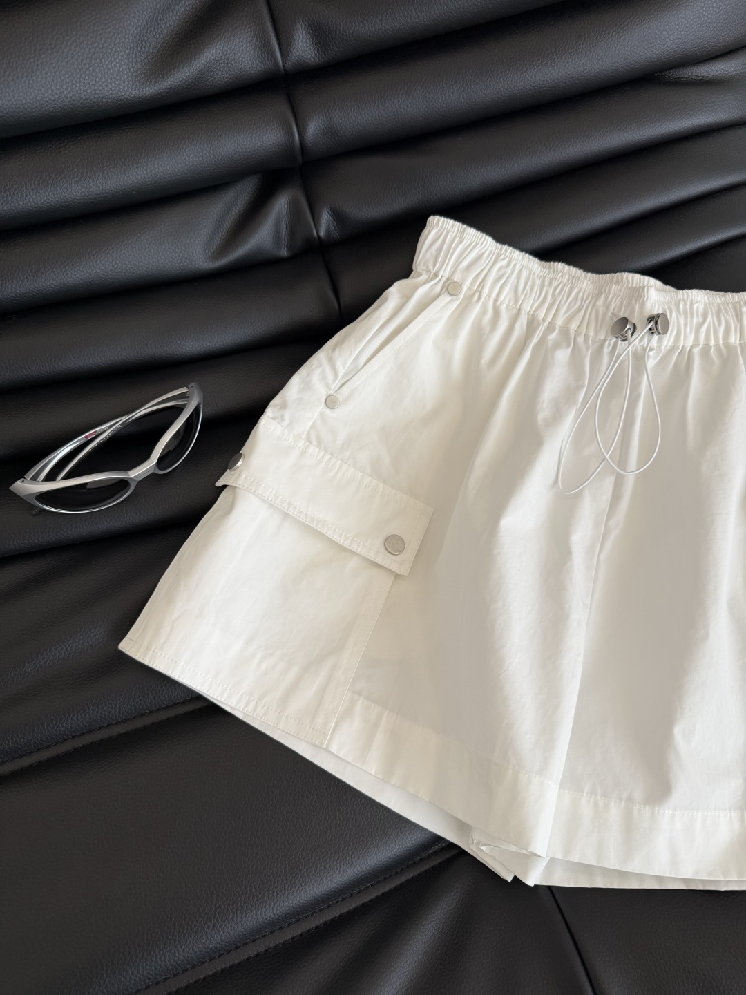 Versatile One-Size-Fits-All Dress with Full Routines and Summer-Ready Design Shorts - 图片 4