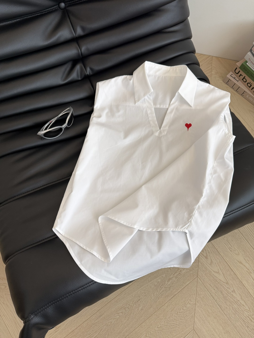 Stylish Red Peach Heart Embroidered Shoulder Shirt with Wide Shoulder Line - 图片 5