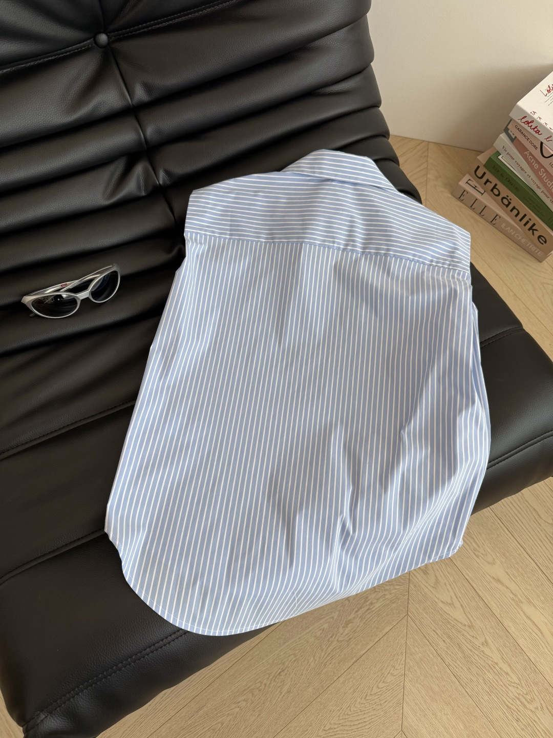 Stylish Red Peach Heart Embroidered Shoulder Shirt with Wide Shoulder Line - 图片 9