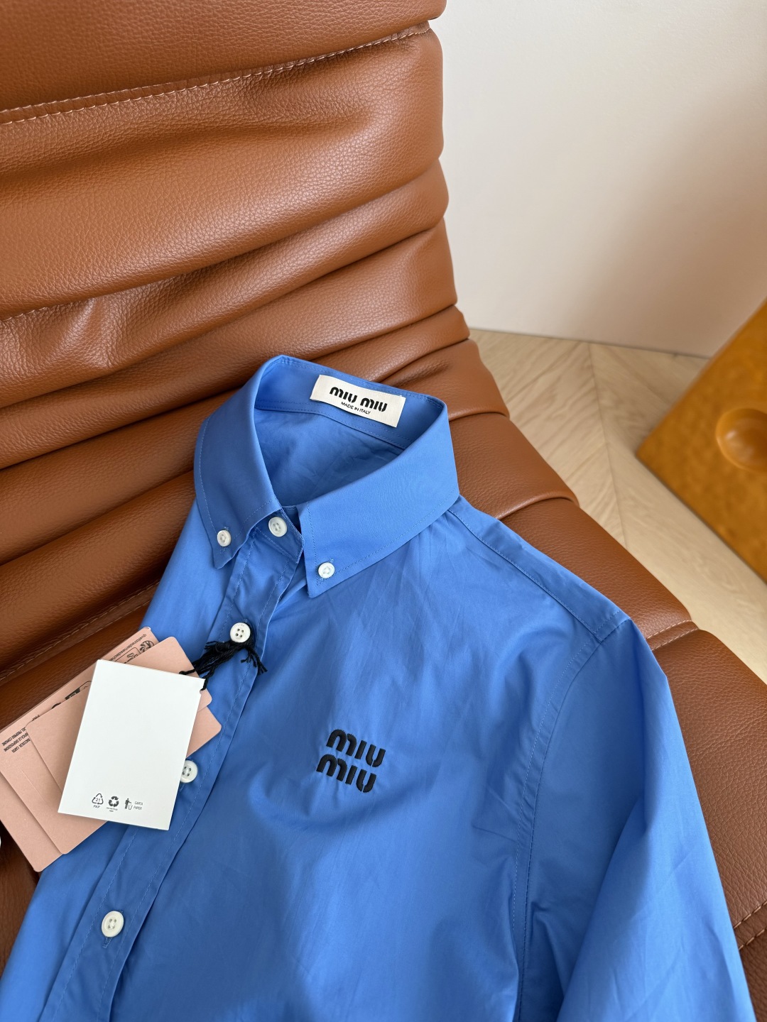 Stylish Electric Blue Blouse - Zhao Jinmai Style, Flattering Fit, Photo-Ready 8 cmp i1751193031636 5468 0 6