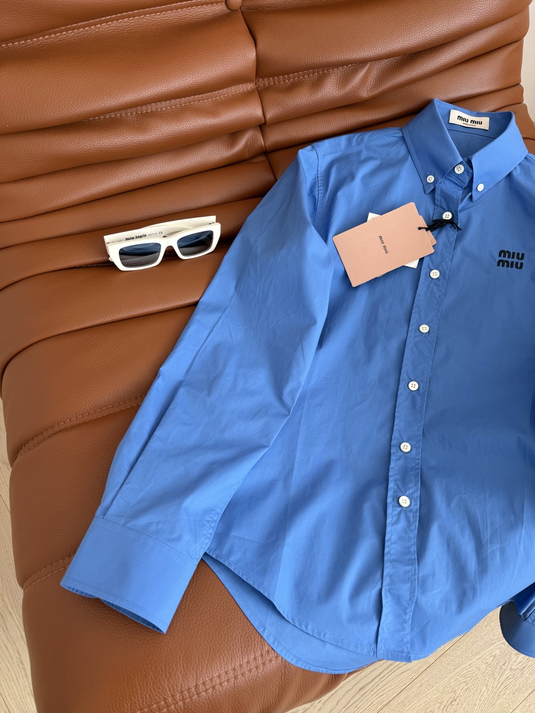 Stylish Electric Blue Blouse - Zhao Jinmai Style, Flattering Fit, Photo-Ready 4 cmp i1751193031636 7367 0 2