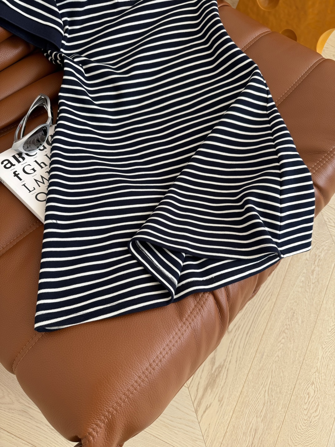 Stylish Cheesy Dress with Pony Embroidery and Glitter: P528 Collection Highlights - 图片 8