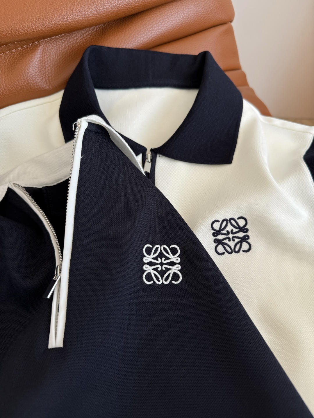 Stylish and Comfortable Polo Dress with Embroidered Logo and Unique Design - 图片 3