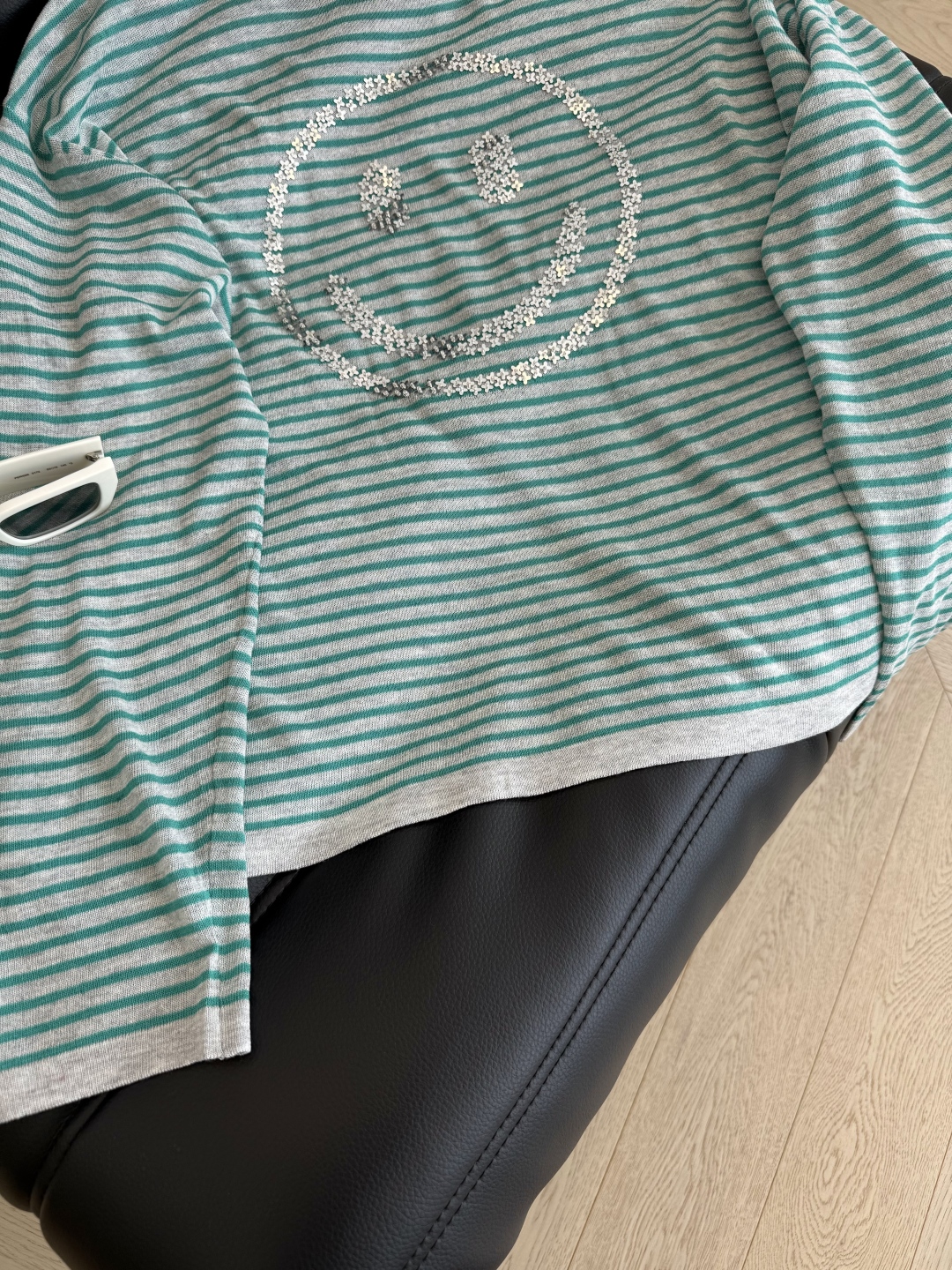 Elegant Women's Green & Gray Color Block Smile Face Long Sleeve Knit Top 8 cmp i1753526355186 747 0 6
