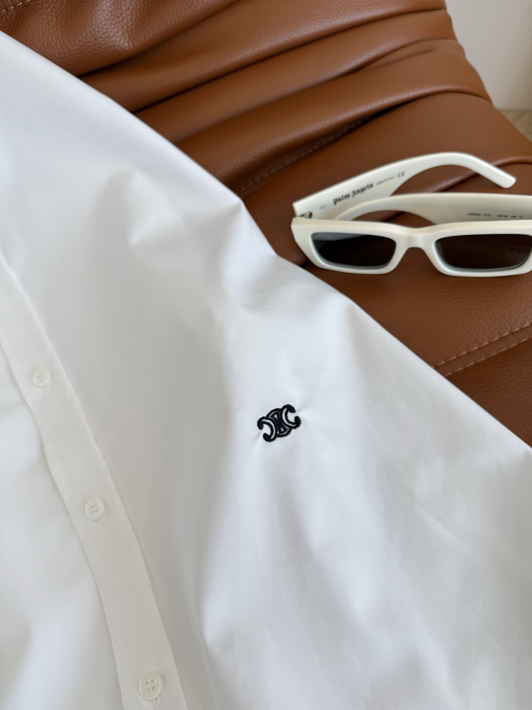 Elegant White Button-Down Shirt with Embroidered Logo, Korean Style, Perfect for Autumn 9 cmp i1753526516546 1144 0 7