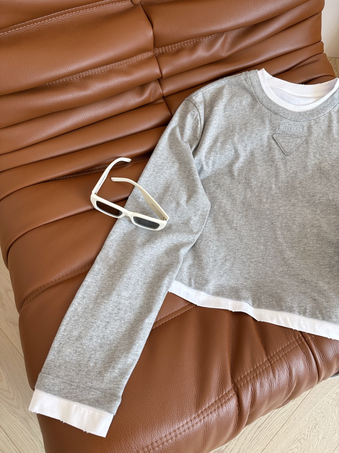 Color Block Long Sleeve T-Shirt with Mock Layered Design 3 cmp i1754129096560 4083 0 1