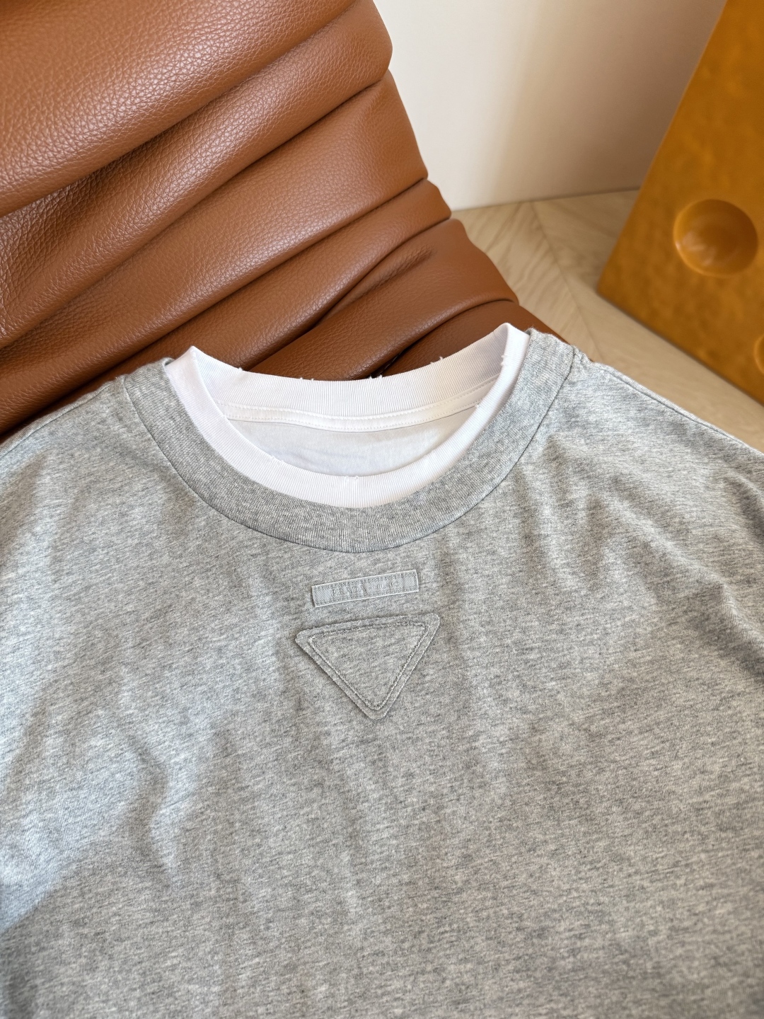 Color Block Long Sleeve T-Shirt with Mock Layered Design 7 cmp i1754129101261 1461 0 5