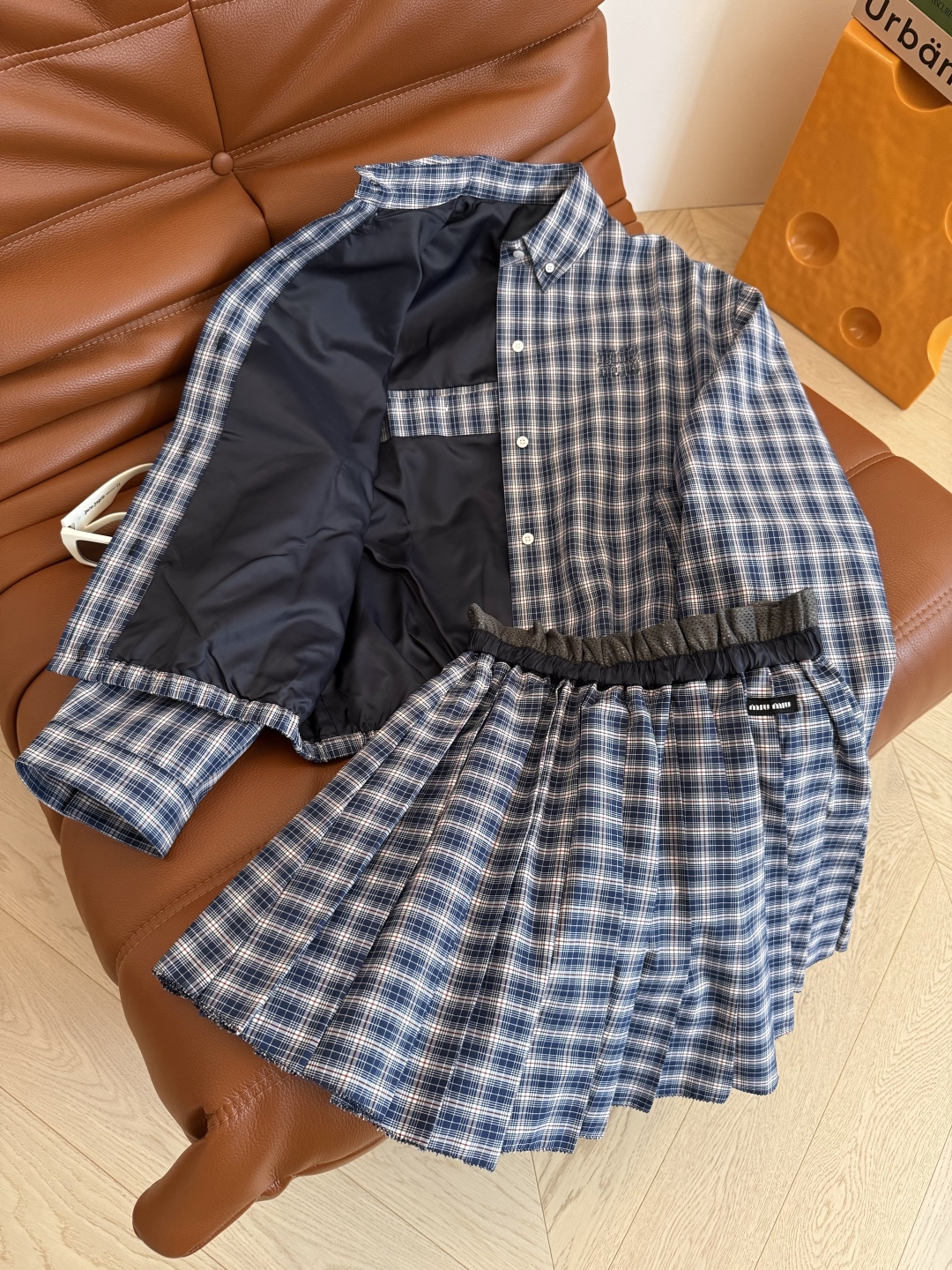 Blue Plaid Jacket and Skirt Set - Chic and Timeless Early Autumn Outfit 3 cmp i1754303531108 8279 0 1