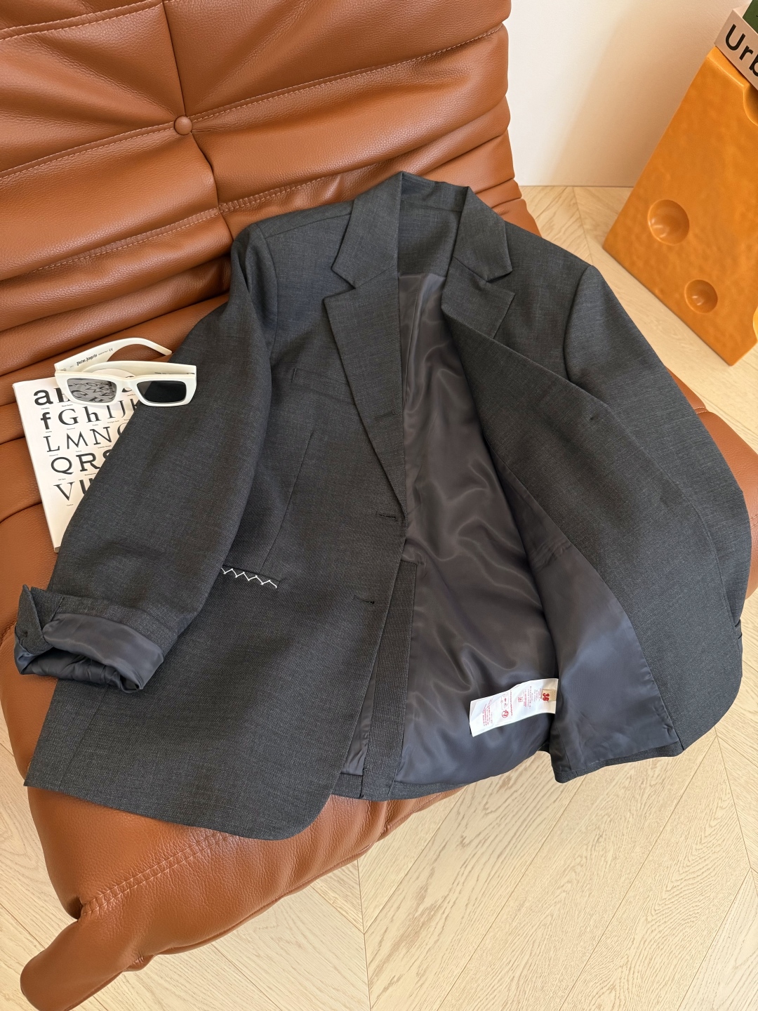 Elegant Wave Stitching Blazer: Chic Autumn Style, Comfortable Silhouette 9 cmp i1754303777290 1816 0 7