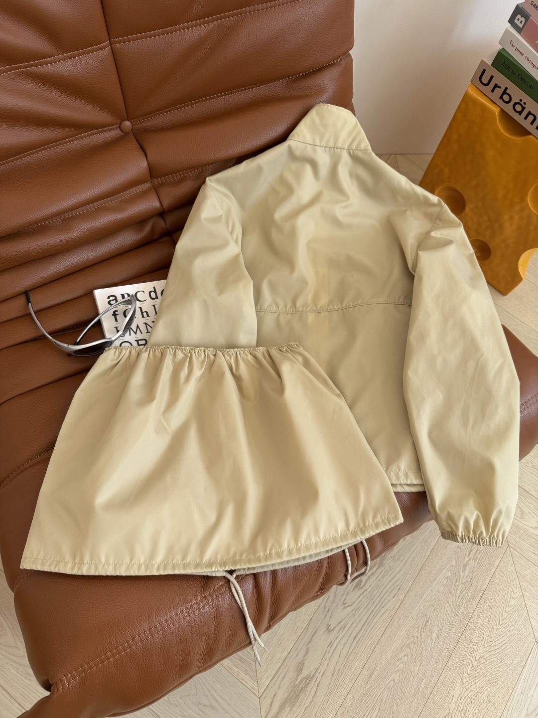 Classic Triangle Logo Nylon Set in Khaki - Inspired by Celebrities 10 cmp i1755247506494 5835 0 8