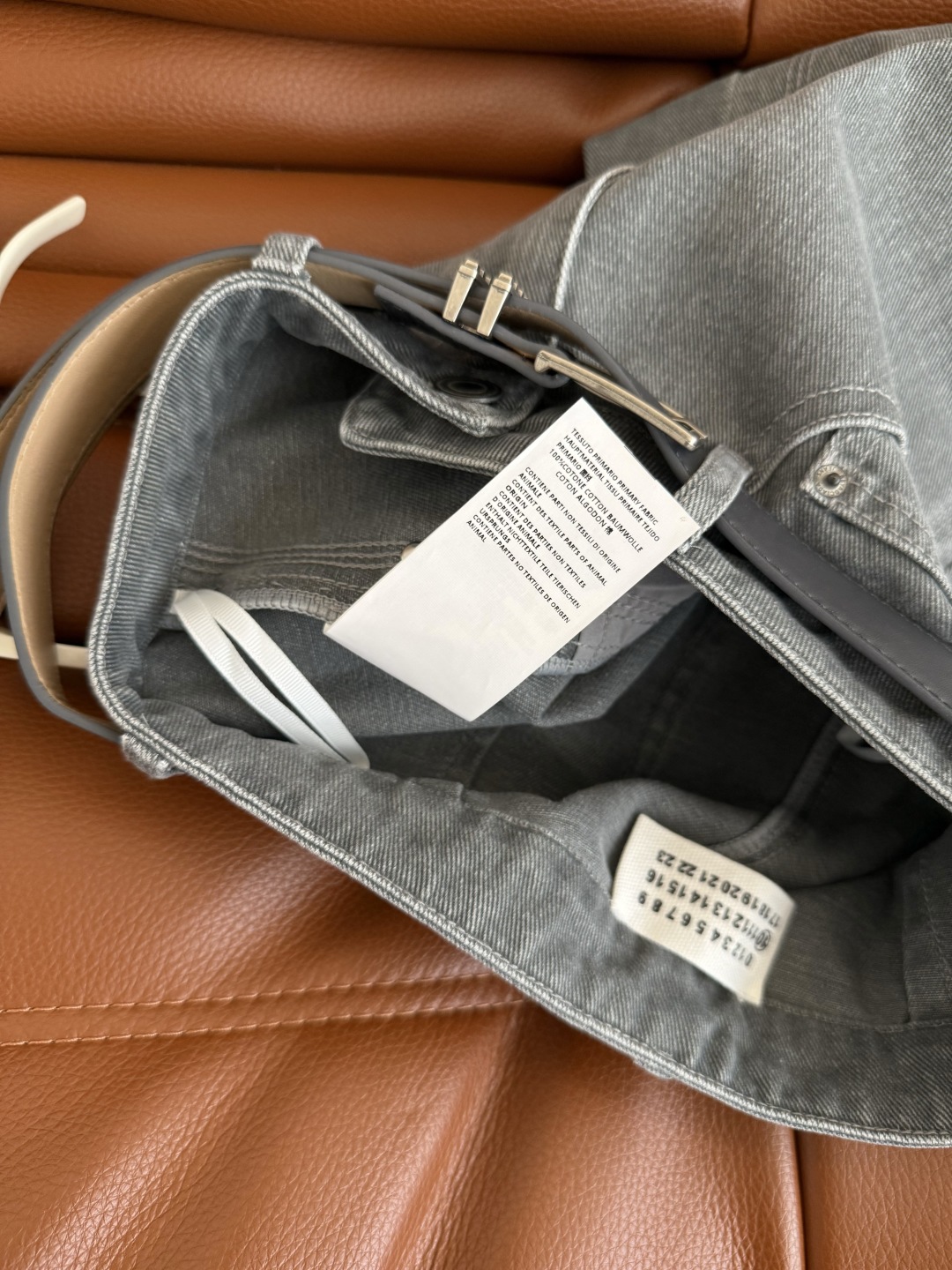 “Women’s Gray Suit with Microbrush Jeans and Broad-Legged Pants: 25 Mornings & Autumns, Tailoring Perfection” - 图片 8