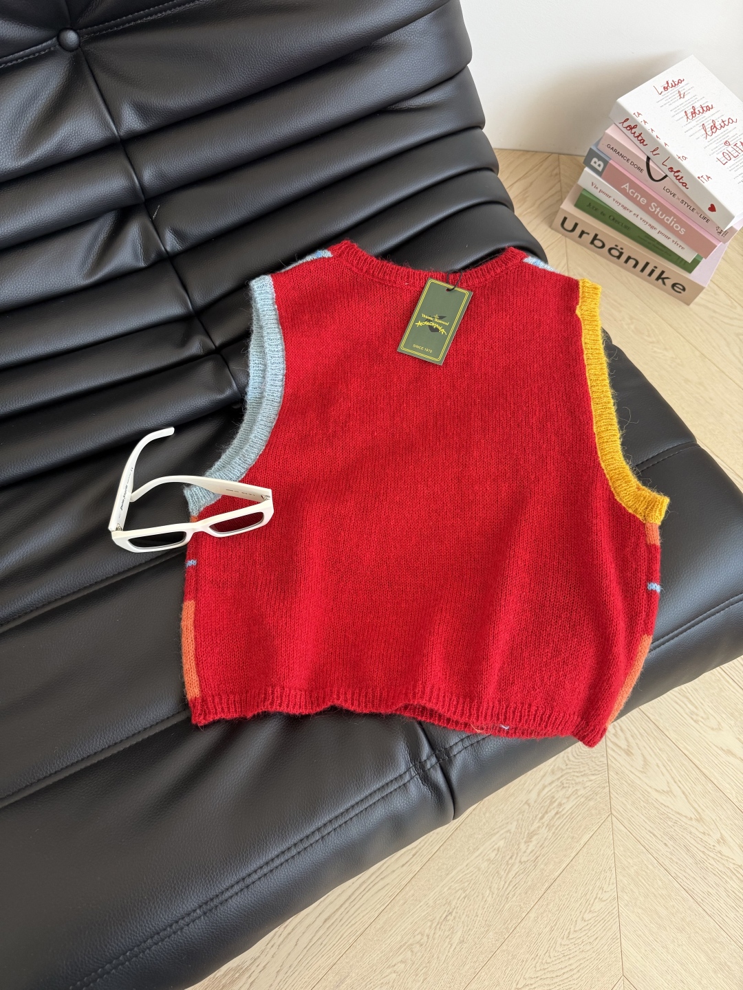 Vivienne Westwood Wool Vest with Embroidered Saturn Logo 10 cmp i1755774635530 8991 0 7