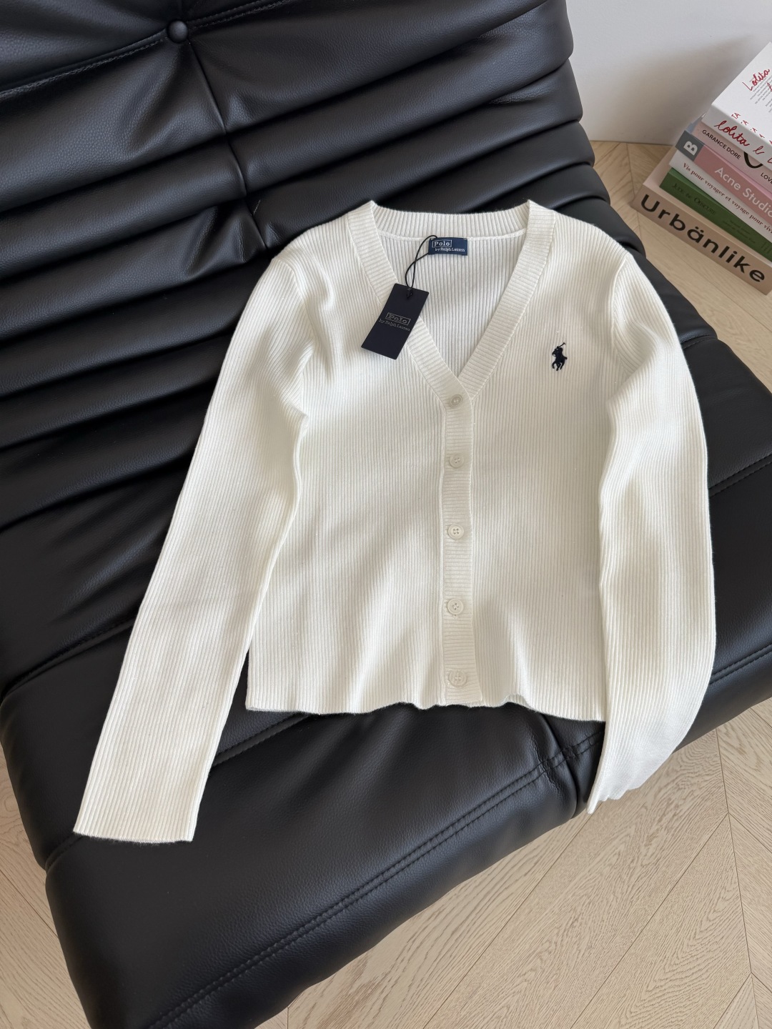 Elegant Knit Cardigan with Subtle Sparkle & Horse Embroidery - Versatile & Chic 4 cmp i1755946877219 2769 0 2