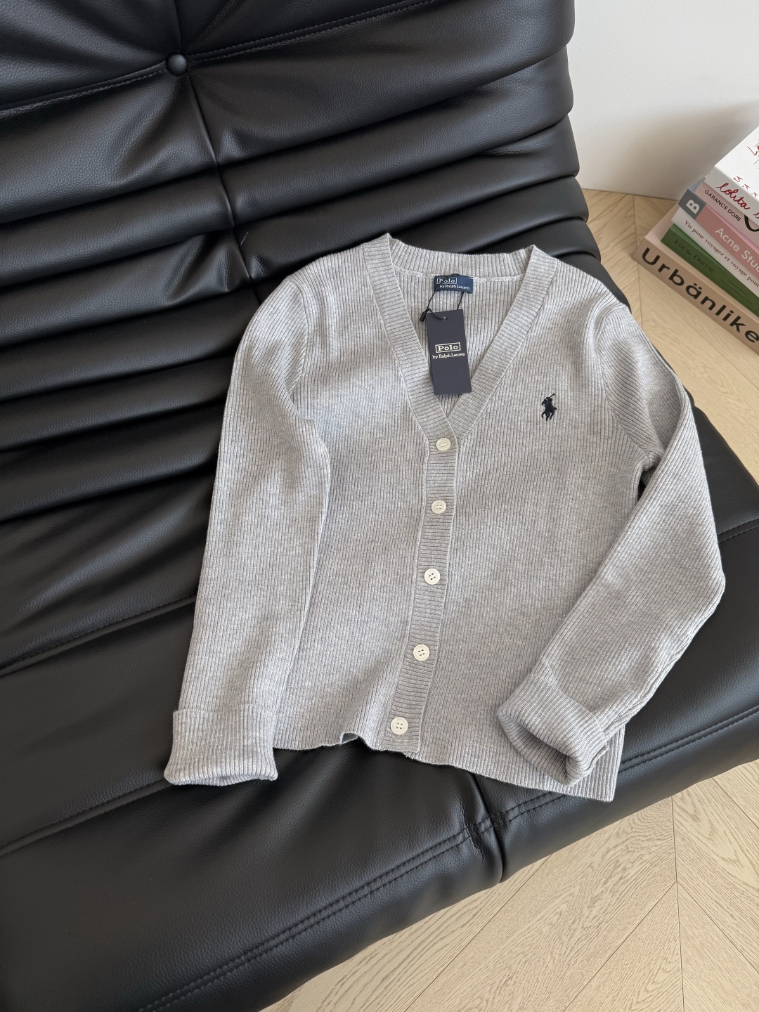 Elegant Knit Cardigan with Subtle Sparkle & Horse Embroidery - Versatile & Chic 5 cmp i1755946881088 8752 0 3