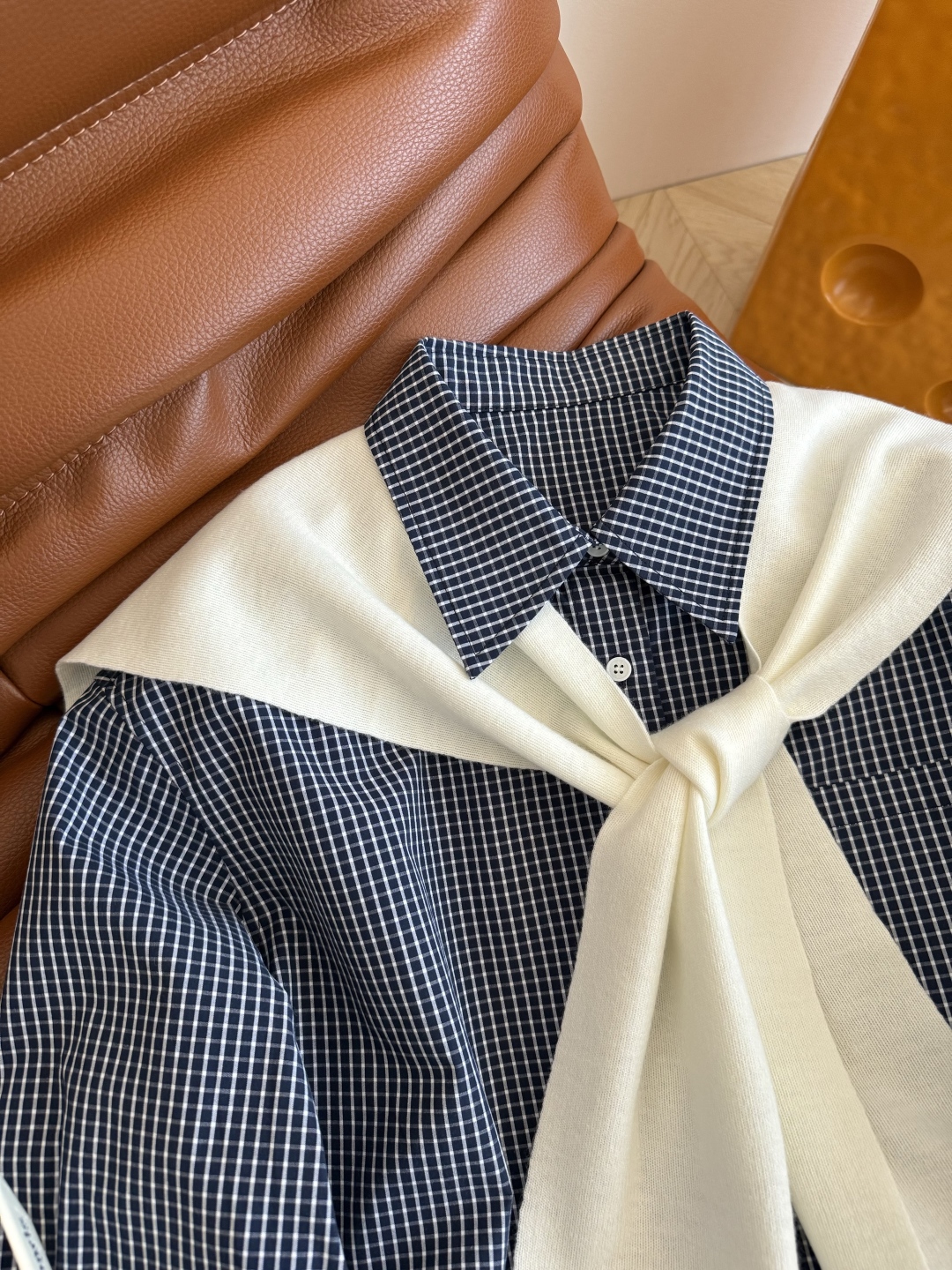 Plaid Shirt with Detachable Wool Shawl - Casual & Stylish Fall Look 8 cmp i1755947180439 6403 0 6