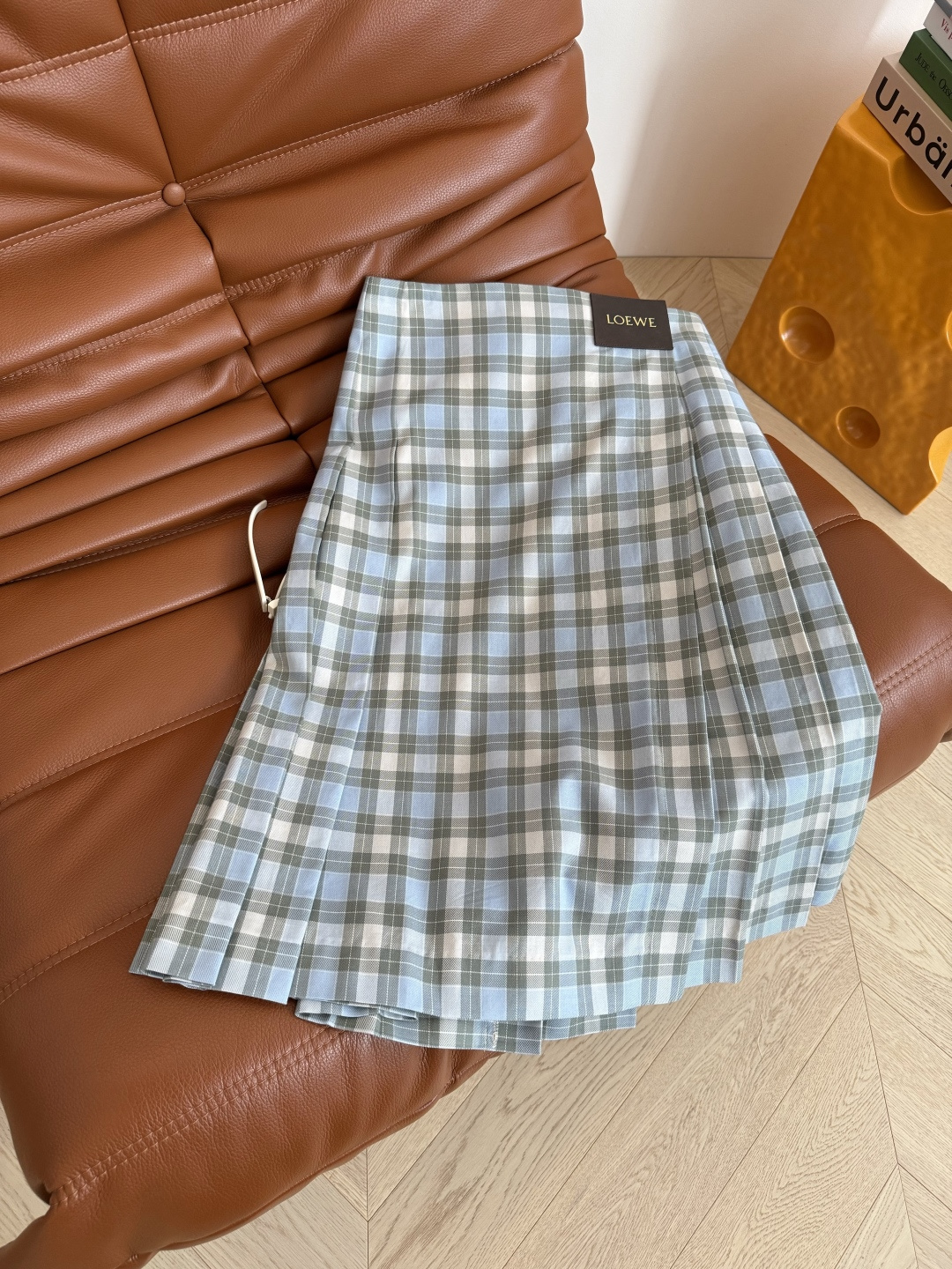 张艺凡 周子玄 赵昭仪超多明星同款 25秋冬系列 复古格纹一套搭配 短款廓形拉链外套超有感觉 同系列格纹