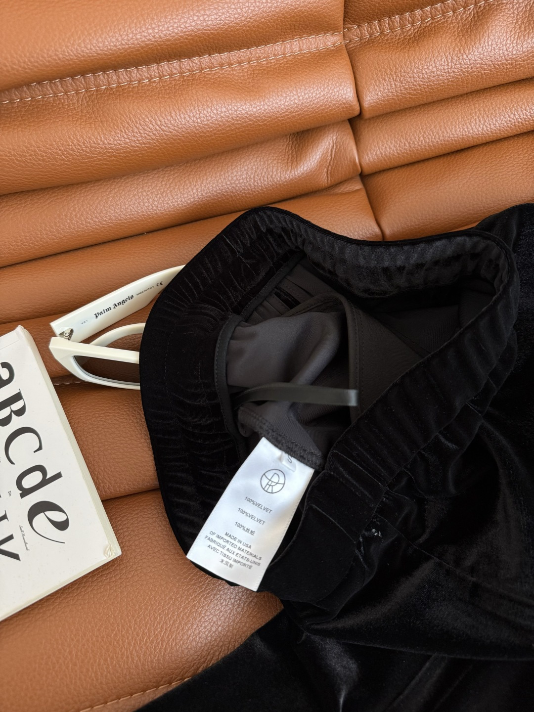 瘦瘦瘦！好穿好看 25新款 木耳花边拼接九分微喇丝绒裤 上身直接变身小鸟腿 简直是梨形身材的本命裤 版型