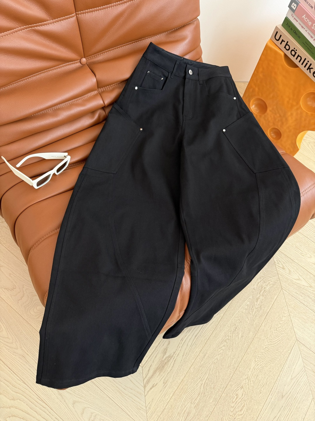 有型工装风 25FW🆕🆕ZV双侧口袋设计弯刀牛仔裤 老钱弯刀裤 是日常百搭的着装需求款 剪裁很棒 版型是