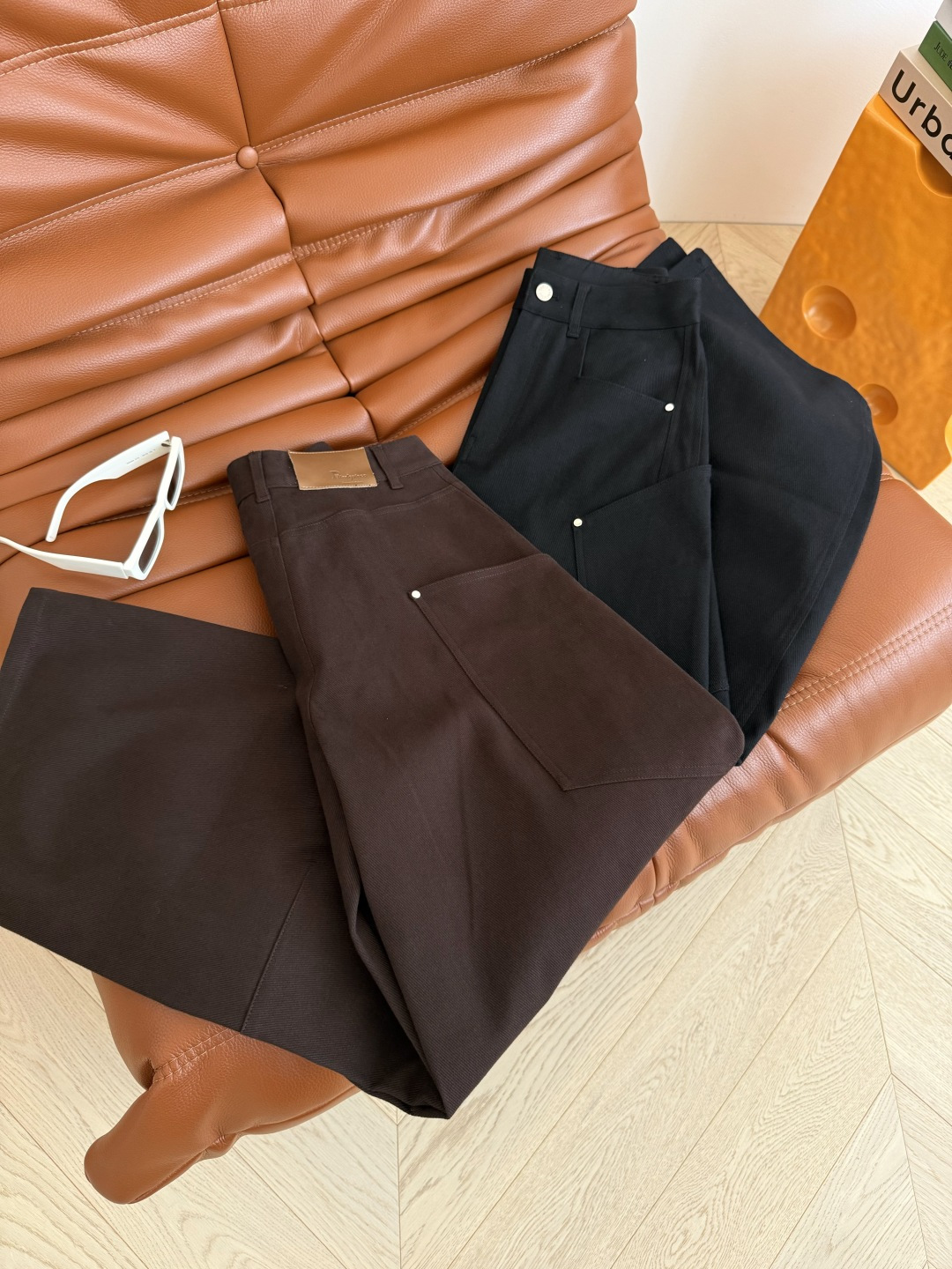 有型工装风 25FW🆕🆕ZV双侧口袋设计弯刀牛仔裤 老钱弯刀裤 是日常百搭的着装需求款 剪裁很棒 版型是