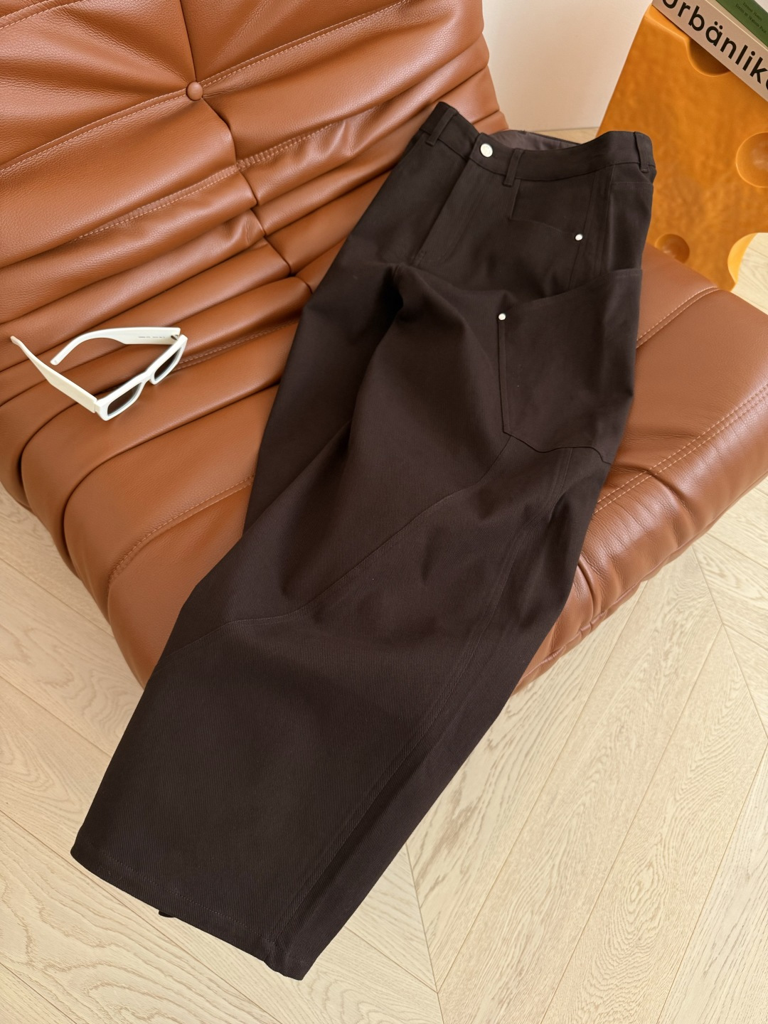 有型工装风 25FW🆕🆕ZV双侧口袋设计弯刀牛仔裤 老钱弯刀裤 是日常百搭的着装需求款 剪裁很棒 版型是