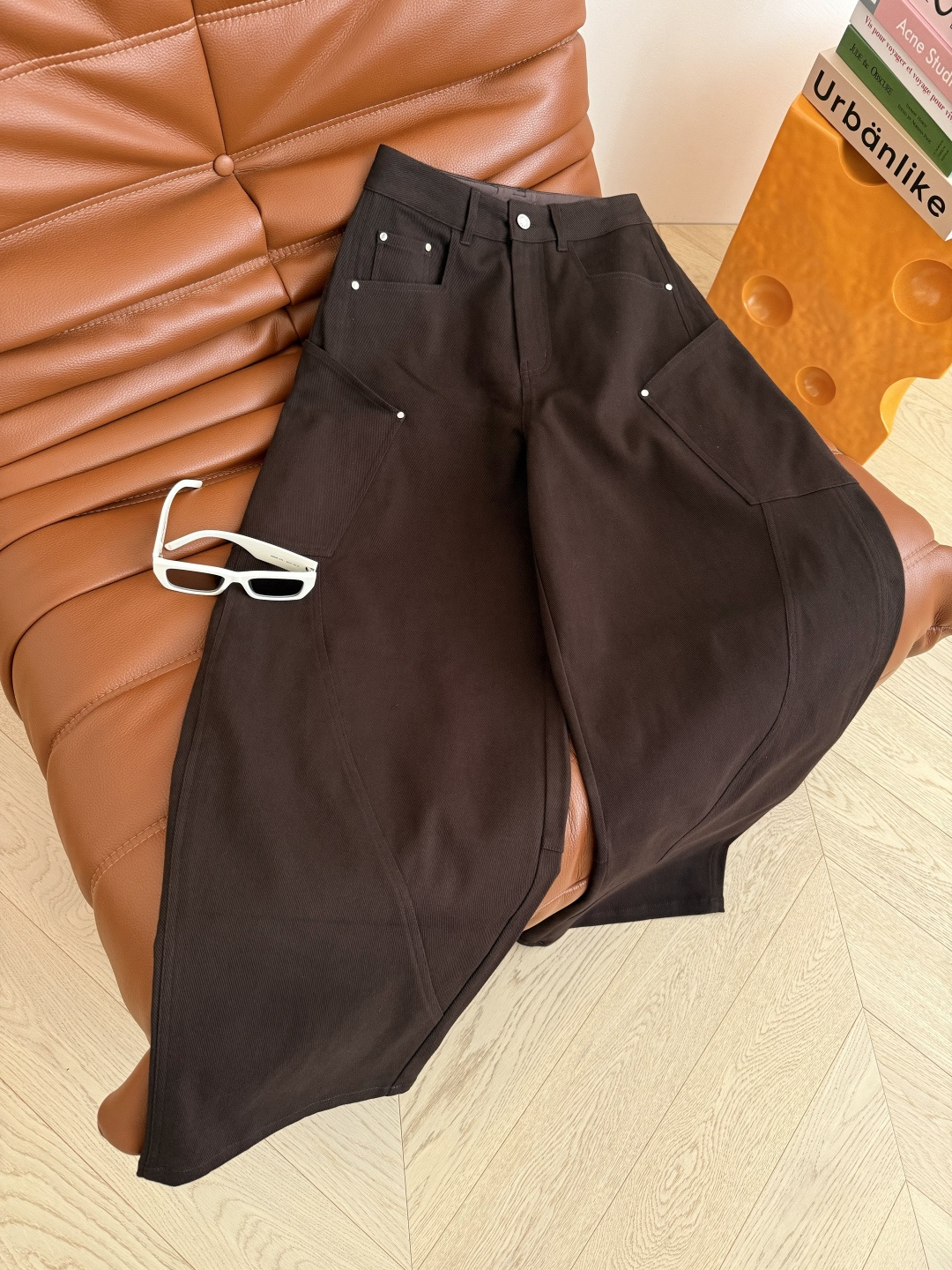 有型工装风 25FW🆕🆕ZV双侧口袋设计弯刀牛仔裤 老钱弯刀裤 是日常百搭的着装需求款 剪裁很棒 版型是