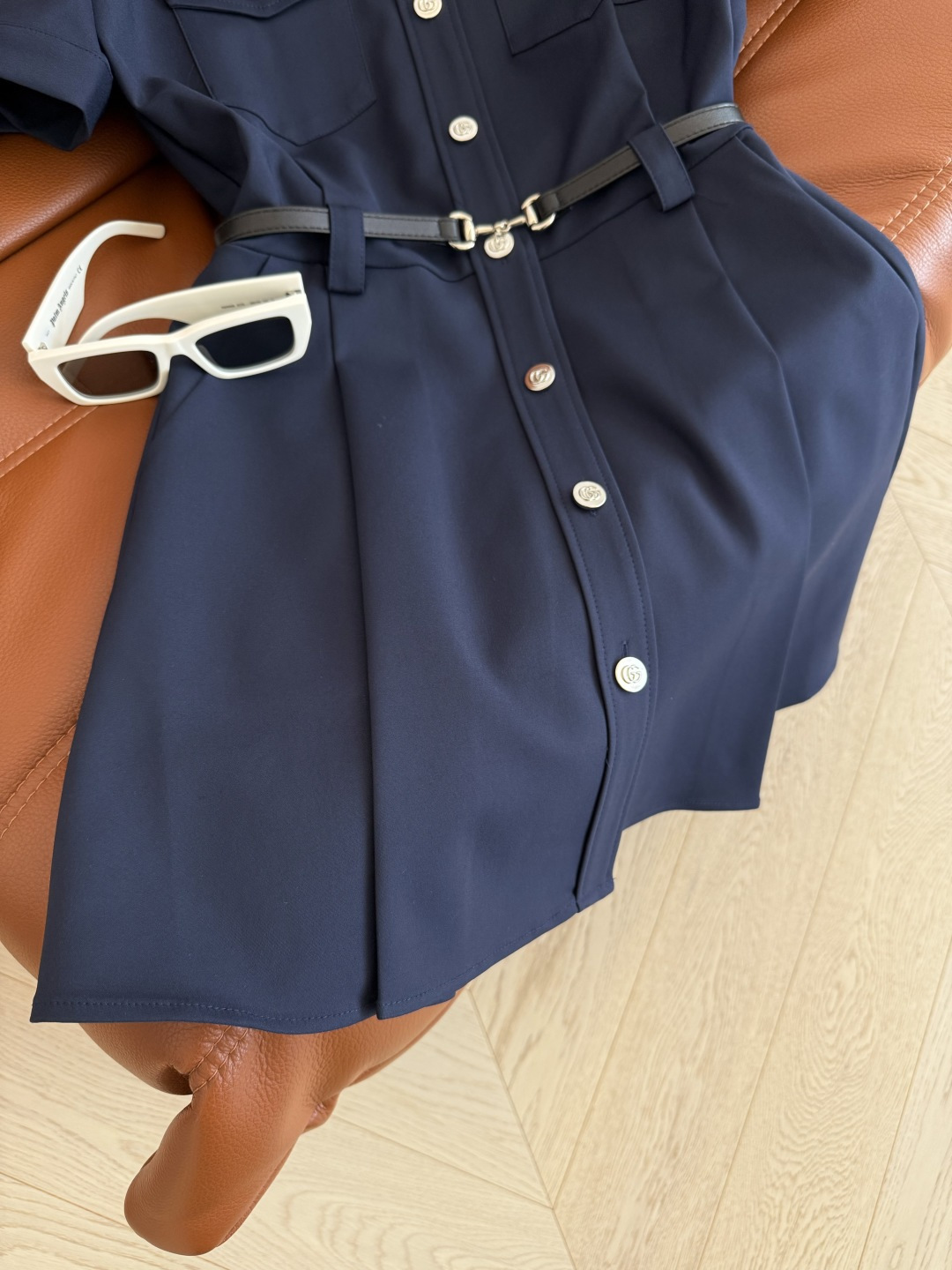 25早秋新款 假两件可拆卸条纹领设计连衣裙 时髦宽肩设计 上身修饰肩线和脸型 特别藏肉 藏蓝色太高级了 